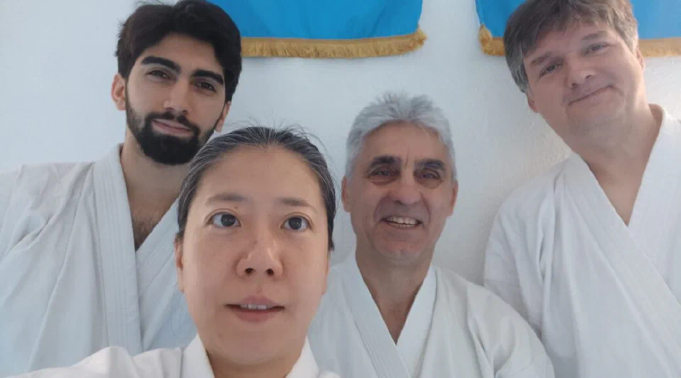 Shihan Nana Shimizu und Shihan László Harsányi mit zwei Dan-Anwärtern von Sakura-Kai Düsseldorf in Budapest