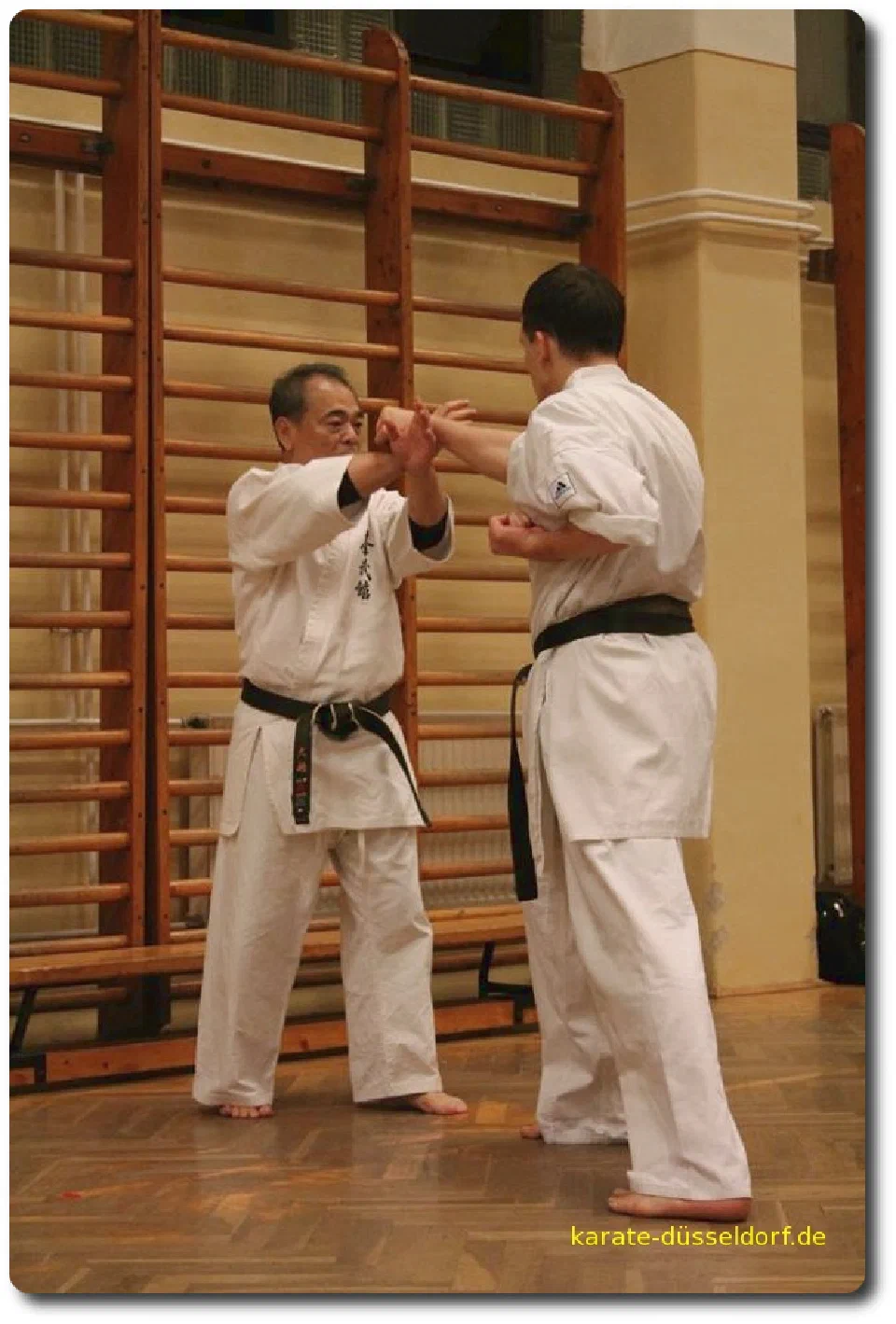 Partnerübung beim Karate-Lehrgang mit Yoshio Kuba in Budapest