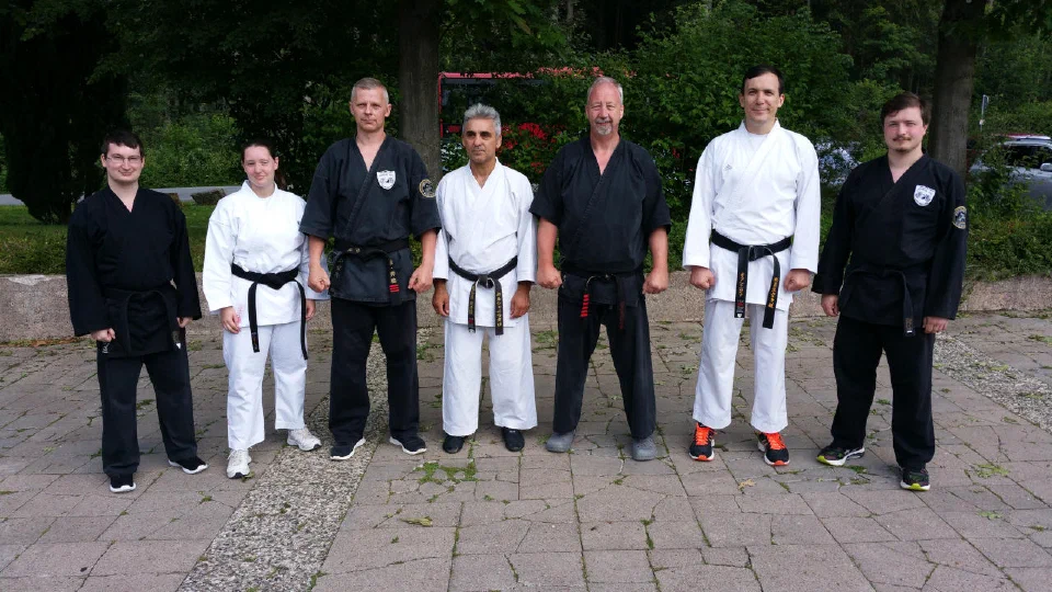 Karate-Lehrer und Schwarzgurte beim Sommercamp in Silberborn