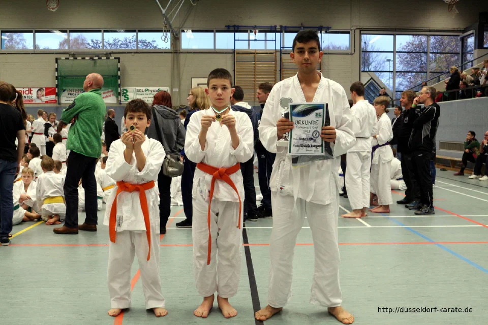 Drei Teilnehmer von Sakura-Kai Düsseldorf beim Tomonari Cup 2015
